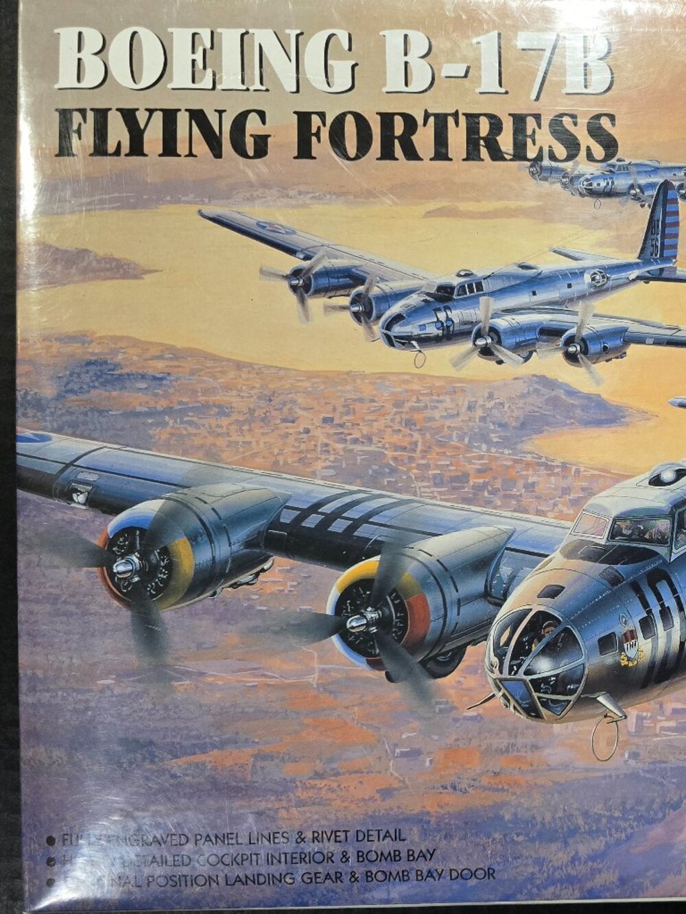 1991 Academy Minicraft  Boeing B-17B Flying Fortress Model Kit #2106